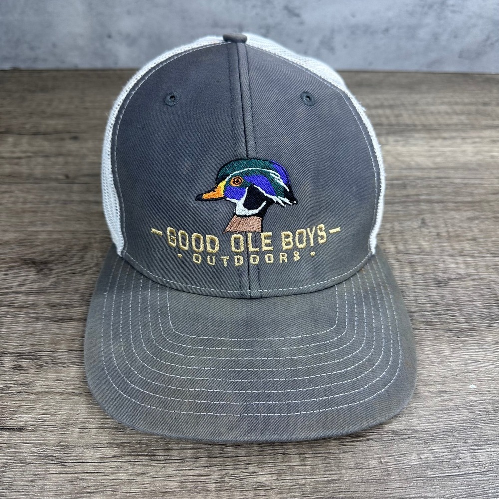 Good Ole Boys Outdoors~Men's~‎ Gray Trucker Mesh Hat